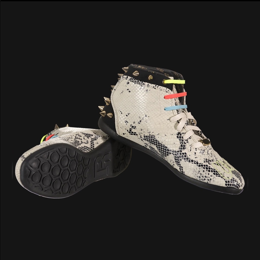 Reebok Betwixt Mid x Melody Ehsani